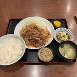 入船 - 生姜焼き定食