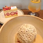 Patisserie ease - ■しぼりたて和栗モンブラン
                        ■いちごとタヒチバニラのフレジェ
                        ■自家製レモネードソーダ