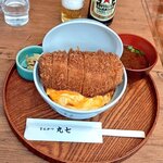 Tonkatsu Marushichi - 生姜の古漬け、シジミの赤出汁が素晴らしい。