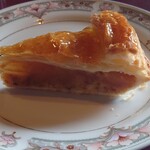 蘭豆 - アップルパイ 495円