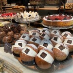 スターバックス リザーブ ロースタリー トウキョウ - ミラノのスターバックス リザーブ ロースタリー