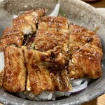 しんのすけ - うな丼(半身)