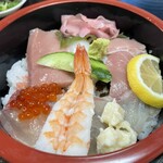 扇寿 - 海鮮丼