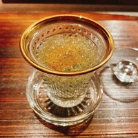 お料理 うち山 - うに、生ゆば、アスパラのスリ流し。鰹だしのジュレ