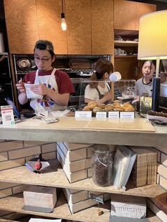 KAIDO books & coffee - 