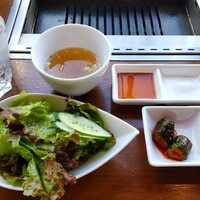 十勝ハーブ牛焼肉 MONMOM - 