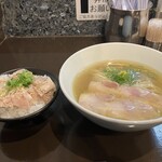 町田汁場 しおらーめん 進化 町田駅前店 - 