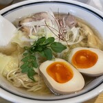 Rishiri Kombu Ra-Men Kuroobi - くろおびラーメン（塩） 1300円