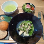 Bistro cafe Junno's Table - 