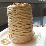 アステリスク - モンブランクレメ　５５０円