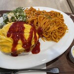 CAFE Terrace - 人気のコンビ⭐︎オムライス＆ナポリタン　1,350円