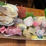 ホルモン焼肉 松乃王 - 豪華なお刺身