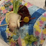 ホルモン焼肉 松乃王 - 鯨です　刺身で頂きました　クセもなくすごく美味しかった