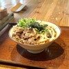 本格手打 いわしや - ■肉ぶっかけうどん(温)￥850