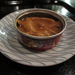 酒独楽 - 豚ホルモン辛味噌仕込み 缶詰 250円　(2024.2)