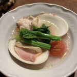 BLESS - ふりそでとハマグリのアクアパッツァ