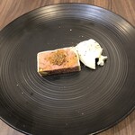 IL PLANETARIO - 滝川産鴨肉パテ、ゴルゴンゾーラと蜂蜜ムース