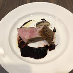 IL PLANETARIO - 恵庭産豚ロース肉のローストバルサミコとブルーベリーソース