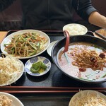 Ryuuka - レバニラに台湾担々麺の組み合わせのランチ