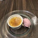 IL PLANETARIO - 八朔の香りのクレームブリュレ木苺ミルクのジェラート添え