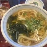 Daikokuya Dougoten - お出汁が効いてて、ちょい柔めの優しいうどんね