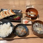 肉汁餃子のダンダダン - 