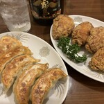Kourai - 焼き餃子と手羽先唐揚げ