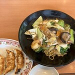 餃子の王将  - 餃子と海鮮あんかけ焼そば