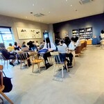 Starbucks Coffee - 2024.4店内