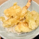 Namba Sennichi Mae Kamatake Udon - 天丼