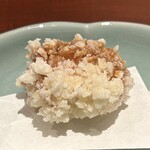 鳥匠 いし井 - 高坂鶏　胸肉　おかき揚げ