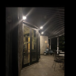 faro - 夜のテラス　店内からみるととても情緒のあるライティングになるんです　byまみこまみこ