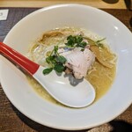 芛堂寺 - 深み鶏濃厚　　880円