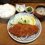 Tonkatsu Mita - とんかつ定食870円（ご飯おかわり自由）