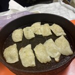 五十番 - 焼き餃子。500円。