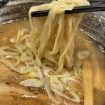 麺や 心楽 - 平打ち麺で頂きました