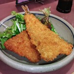 大衆酒場 まるちゃん - メギスフライ・アジフライ　各200円