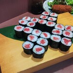 大衆酒場 まるちゃん - 中落の鉄火巻き　〆です