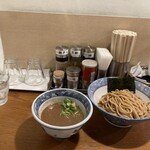 道玄坂 マンモス - つけ麺胚芽並　890円　スープマシマシ。