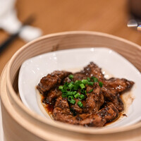 NOGI - "豆豉蒸排骨（ぶたばらにく、づしむし）"、w/黃蔥（わけぎあさつきのたぐひ）