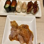 カルビッシュ - いくら、とろサーモンの炙り、炙りうなぎ、小腸たれ