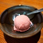 杵屋 - あまおう苺アイス