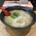 一大ラーメン - ワンタンメン650円