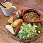 FARMERS GARDEN Cafe オムレット - お子様カレープレート(ここにアイスクリームが付属)