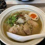 まるけい - グリーンラーメン