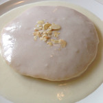 ALOHA ANGEL CAFE - オリジナルパンケーキ、ココナッツのソース