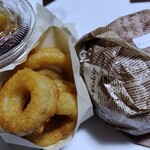 ビッツ -  カマンベールチーズバーガー＆オニオンリング＆ドリンクセット 