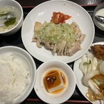 To she - 冷製蒸し鶏長ネギソースランチ