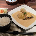 Shunsai Suteki Dokoro Raimu Raito - らいむらいと風チーズハンバーグ、250g、1,880円