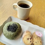 カフェ ハーベステラス - ドリンク　パン　クッキー